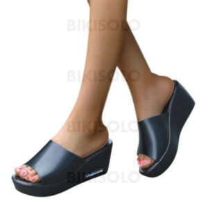 sandale talon compensé