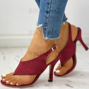 talon stiletto avec boucle
