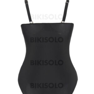 bain une pièce femme