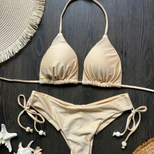 Maillot de bain élégant tanga à lacets