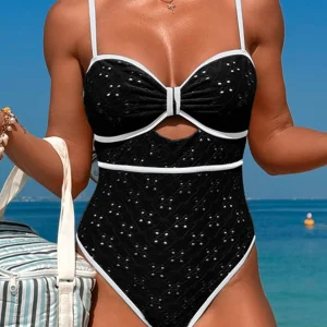 Maillot 1 Pièce Échancré Élégance