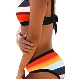 attrayant maillot de bain tendance