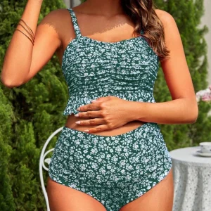 Maillot de bain grossesse vert chic plage
