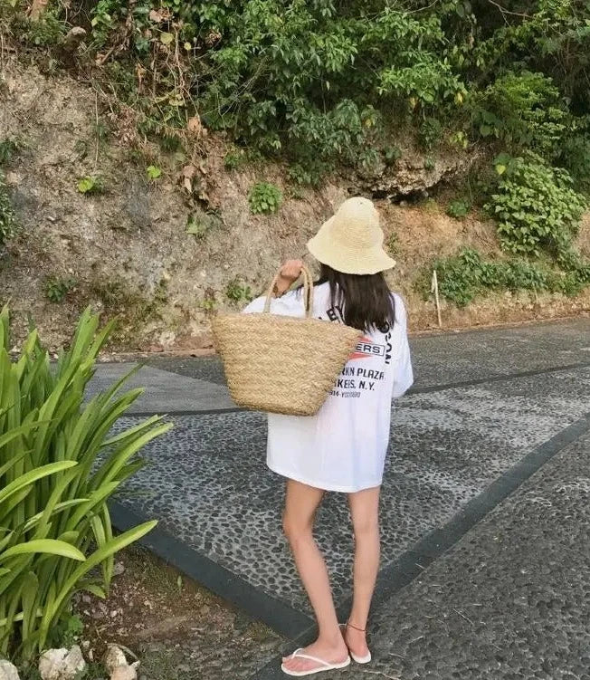 Panier artisanal en paille pour décoration Benoa