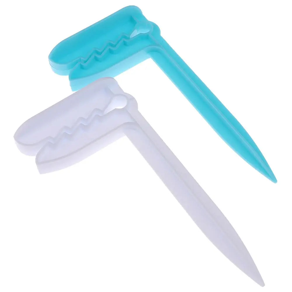 Accessoire de maintien résistant pour serviette de plage au bord du mer