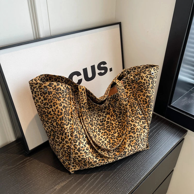 Sac de plage Selva spacieux avec motifs naturels
