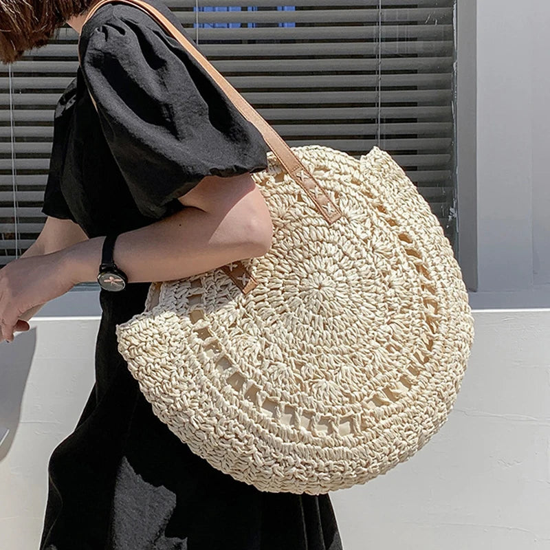 Détails des poignées du sac paille Astraea