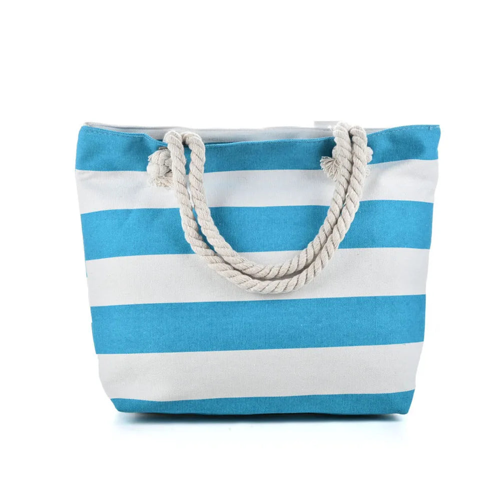 Sac Fly accompagné d'accessoires de plage