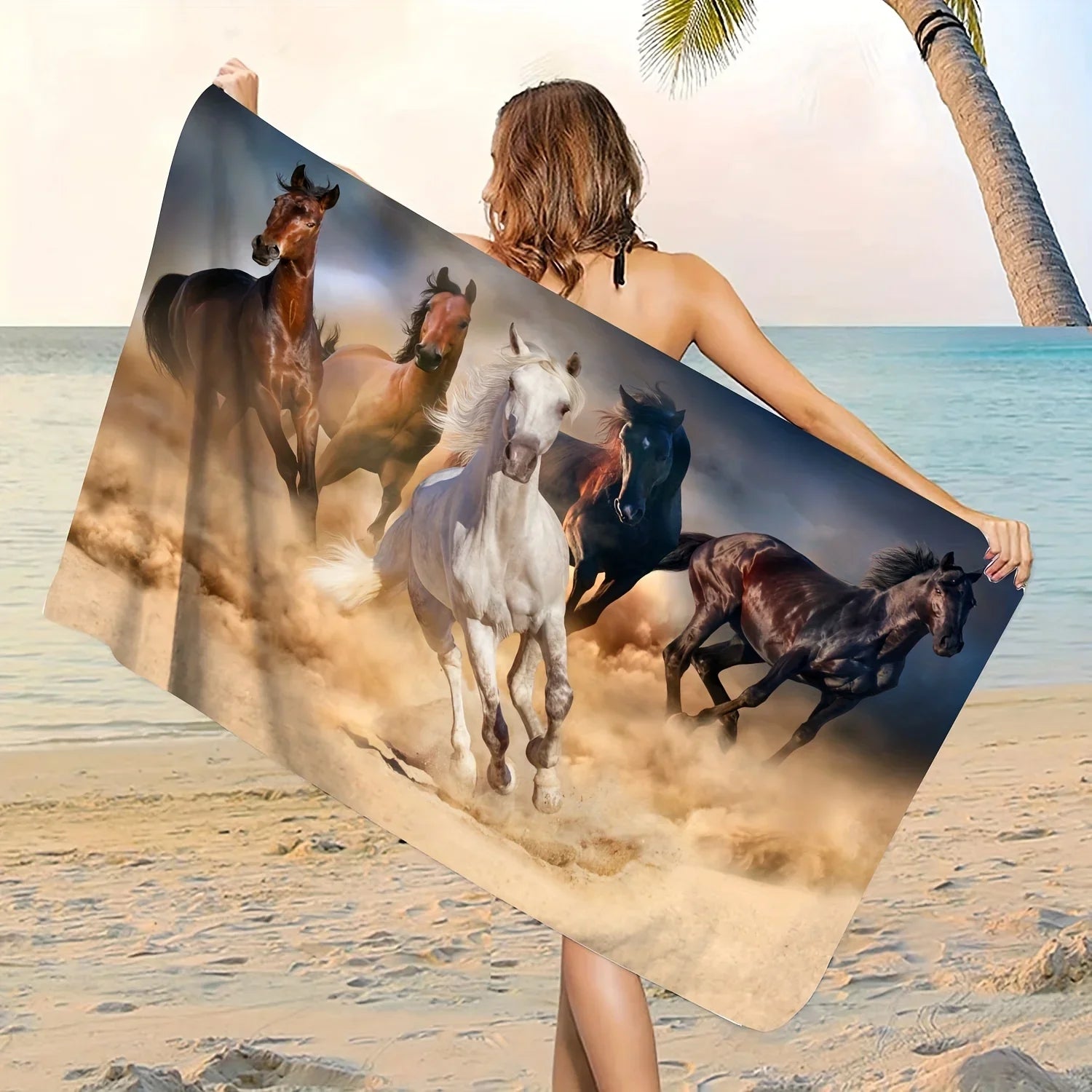 Élégante serviette de plage avec cheval