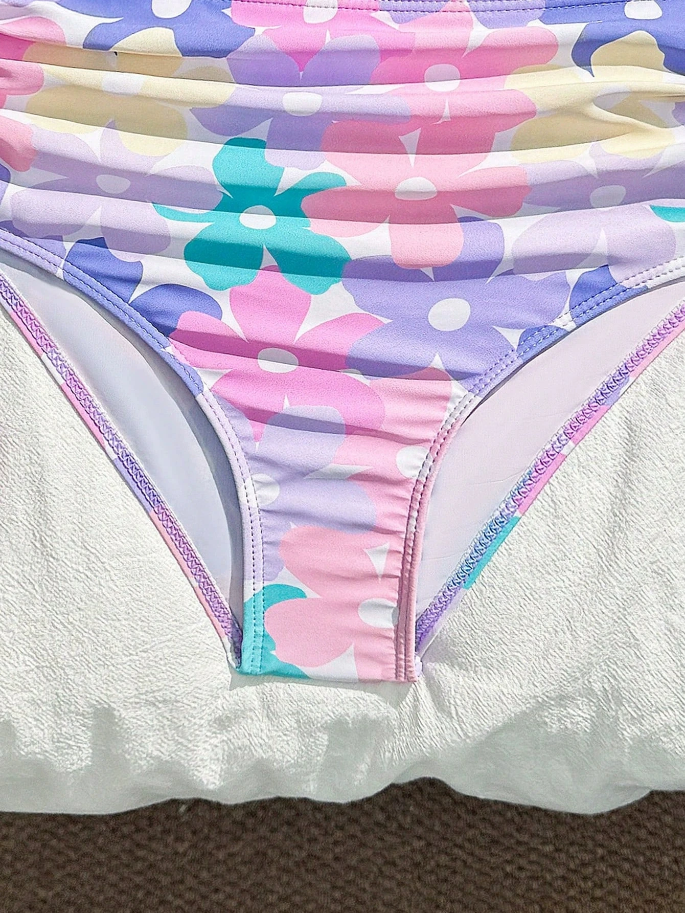 Maillot de bain enfant fille volants confort