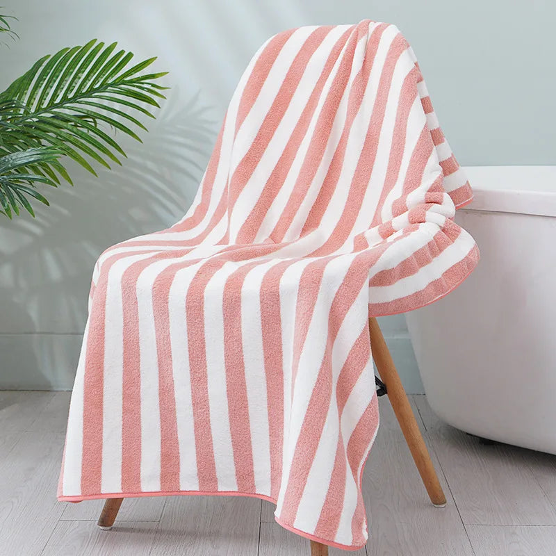 Serviette rayée en coton pour l'été