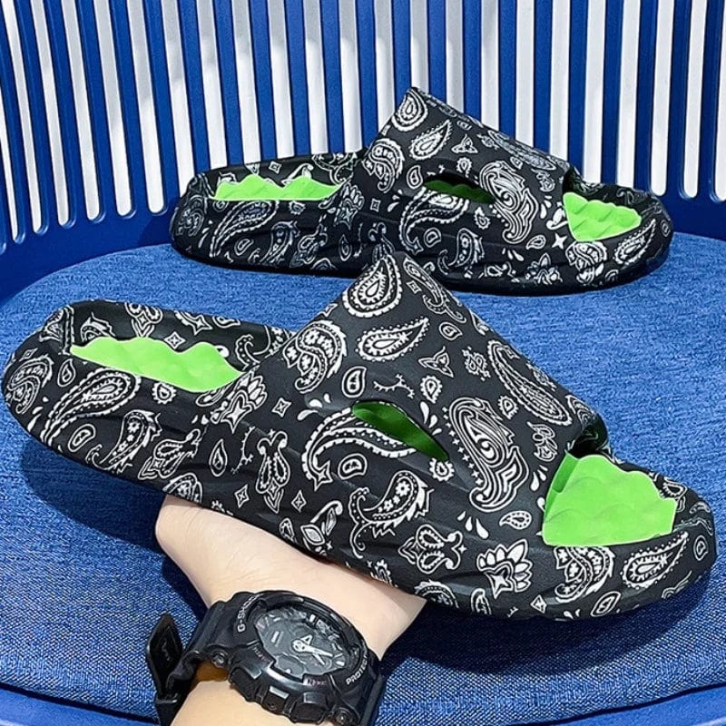 Claquettes de plage Classic idéales pour l'été sur la plage