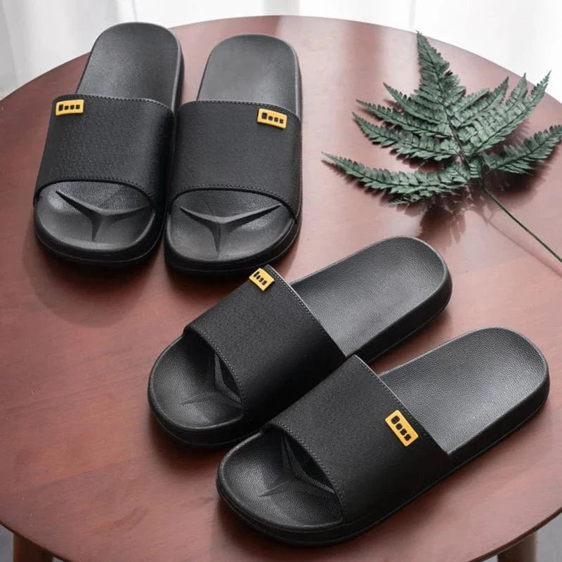 Sandales homme look urbain pour bord de plage