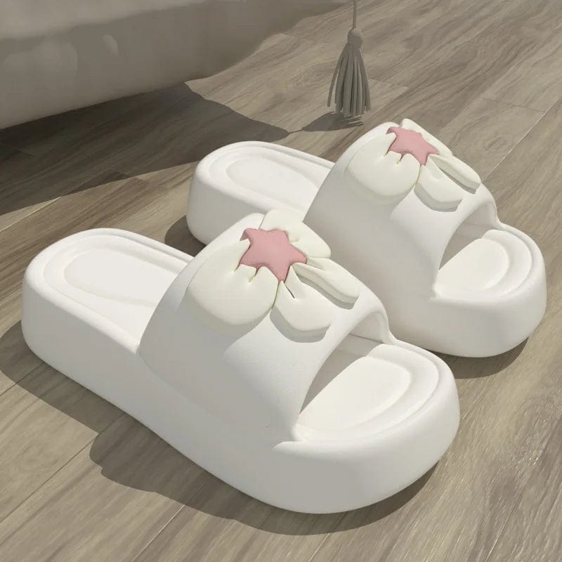 Vue de face des sandales compensées pour femme Sunset