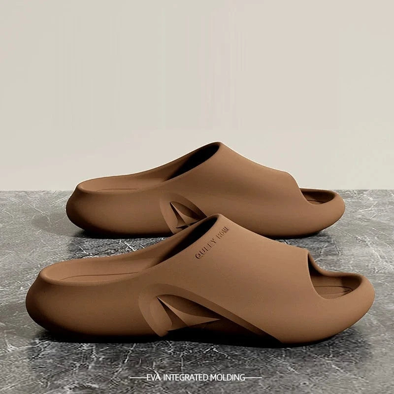 Paire de sandales Urban sur la plage